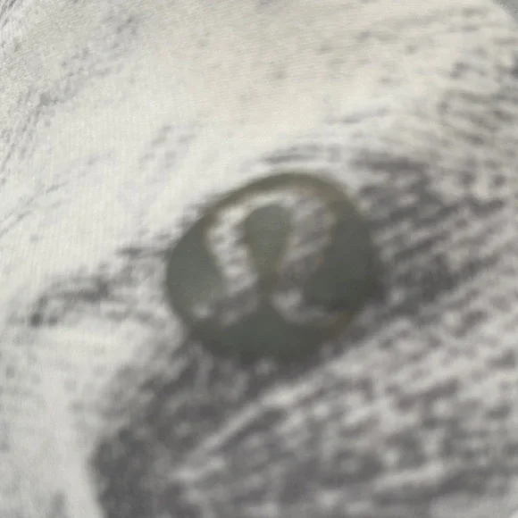 Lululemon Sports Bra Size 6 - Picture 5 of 5